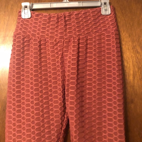 TikTok Leggings-3 pair Black, Mauve, Tie-Dye - Picture 8 of 16